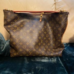 Louis Vuitton Hobo Handbag